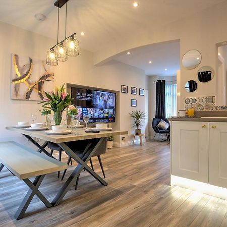 The Belfast Boutique Central Cozy Sleeps7 (Adults Only) Exterior photo