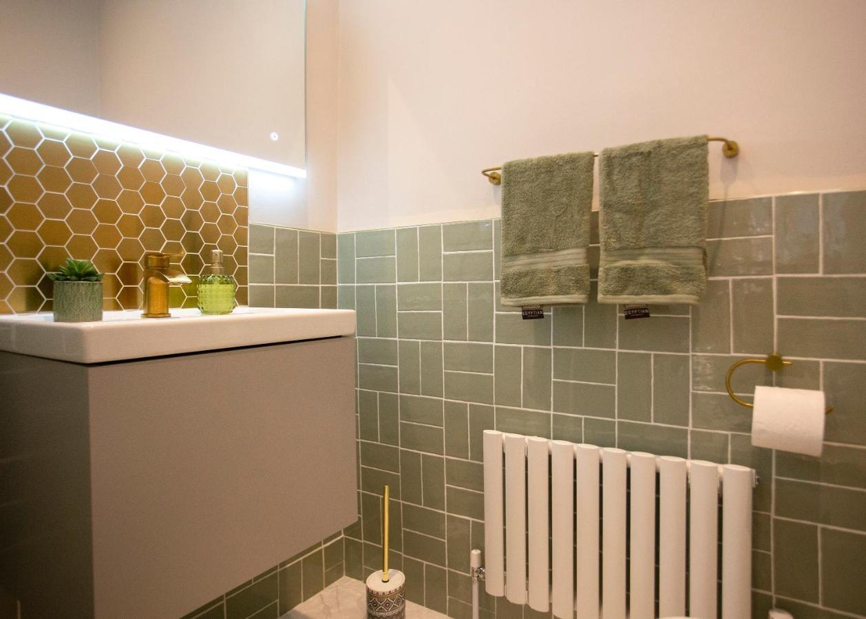 The Belfast Boutique Central Cozy Sleeps7 (Adults Only) Exterior photo